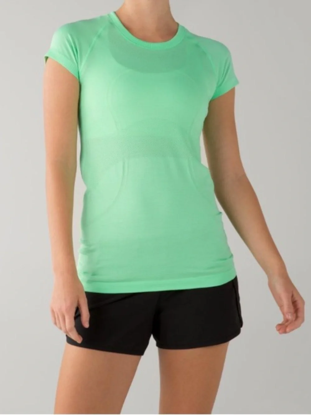 Lululemon Swiftly Tech Short Sleeve Crew Heathered Scream Green size 8